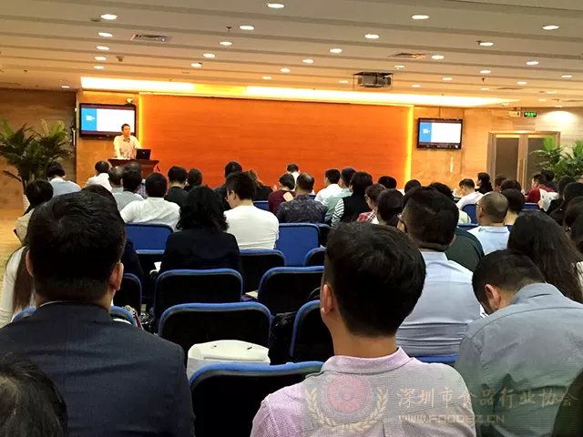 4月15日豆制品协会参加民政局办证仪式